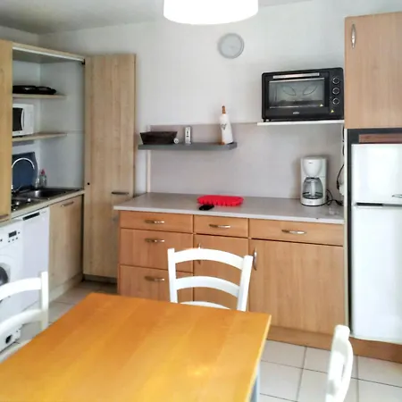 Maison Confortable A 33 M² Avec Piscine Partagee Le Barcarès
