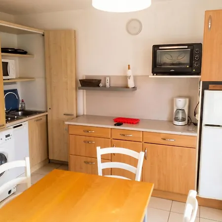 Maison Confortable A 33 M² Avec Piscine Partagee 度假居