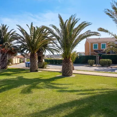 Maison Confortable A 33 M² Avec Piscine Partagee Hébergement de vacances Le Barcarès